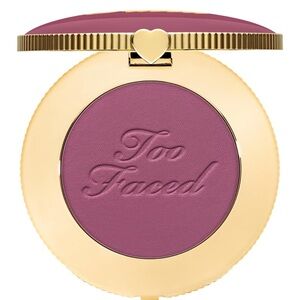 Too Faced cloud crush blush Berry Dreamy